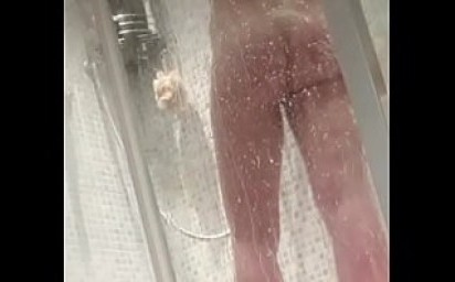 Sexy Ukrainian milf showering then rubbing lotion in body